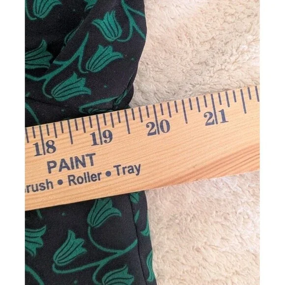 Loft Green and Navy Layered Look Long Sleeve Blouse Size Med - Picture 6 of 8